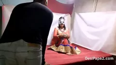 Jouer Desi Bhabhi in abiti tradizionali diventa duro e osé con il suo Devar