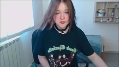 Play Hot Teen Next Door Strips on Webcam