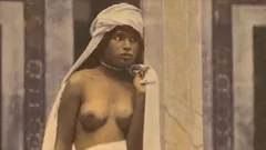 Jouer Piaceri di harem moreschi retrò: A Lord George Herbert Classic, capitolo uno - peloso e vintage