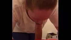 Reproducir Mi gran midst sashay recibiendo servido por un bebé de jengibre en polvo caliente