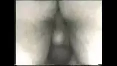 Abspielen Que puta es en la calline y en casa
