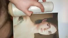 Jouer Ellie riceve il mio liquido seminale dopo che l'ho scopata - esibizione di un sex toy